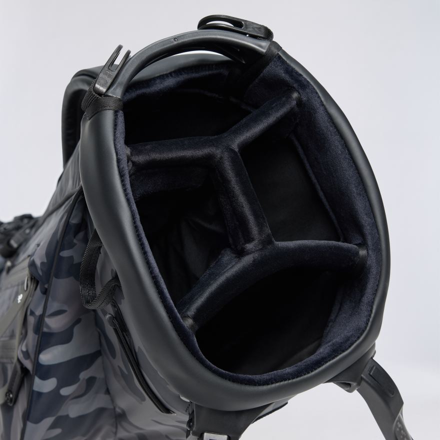 CAMO PARACHUTE CARRY GOLF BAG in Onyx - Alternate Image 2
