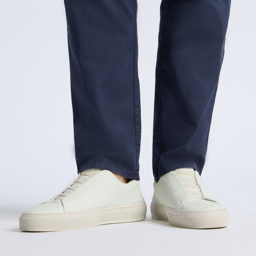 MEN'S ENDEAVOUR SLIP ON LEATHER SNEAKER in Snow - Alternate Image 4