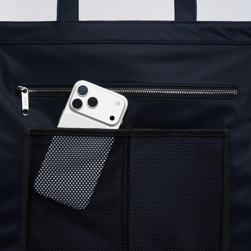 TRIPPY QUILTED CLUB TOTE BAG in Twilight - Alternate Image 4