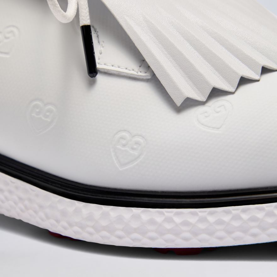 WOMEN'S LTD RELEASE GALLIVAN2R DEBOSSED HEART G'S KILTIE GOLF SHOE in Snow / Onyx - Alternate Image 1