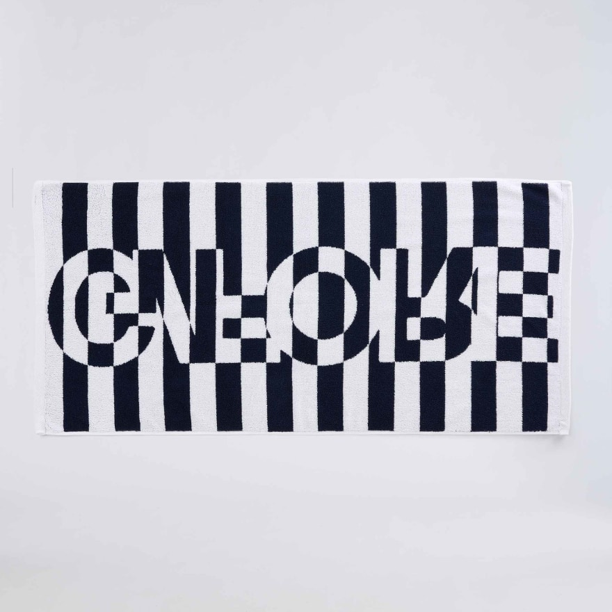 TRIPPY STRIPE GOLF TOWEL in Snow / Twilight - Alternate Image 2