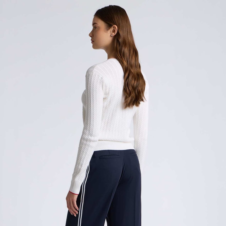 CABLE KNIT COTTON CASHMERE V NECK SWEATER in Snow - Alternate Image 3