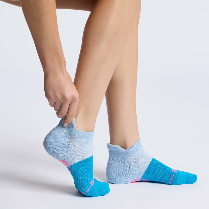 WOMEN'S TWO TONE FORE PLAY ANKLE SOCK in BAJA / VENETIAN - Alternate Image 1