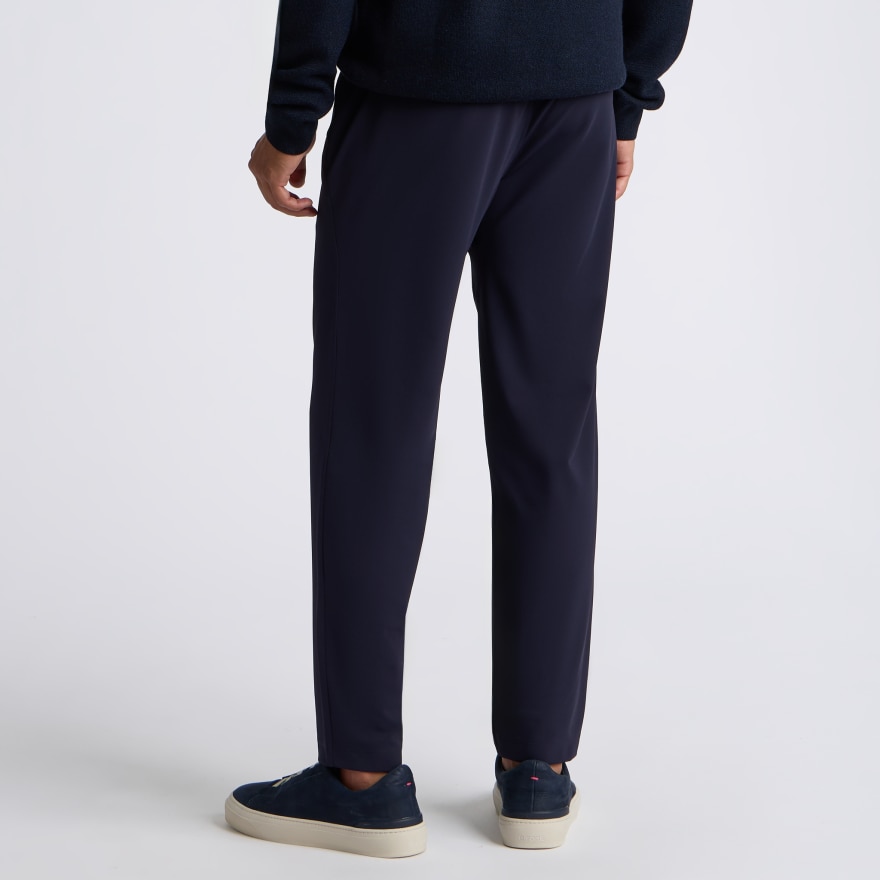 THE EFFORTLESS JOGGER in Twilight - Alternate Image 3