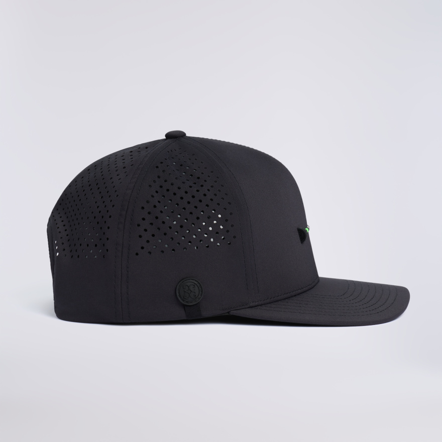 TEE PERFORATED DELTA HAT in Onyx - Alternate Image 4