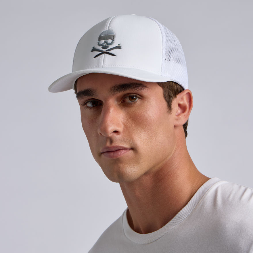 SKULL & TEES MID TRUCKER HAT in Snow - Alternate Image 2