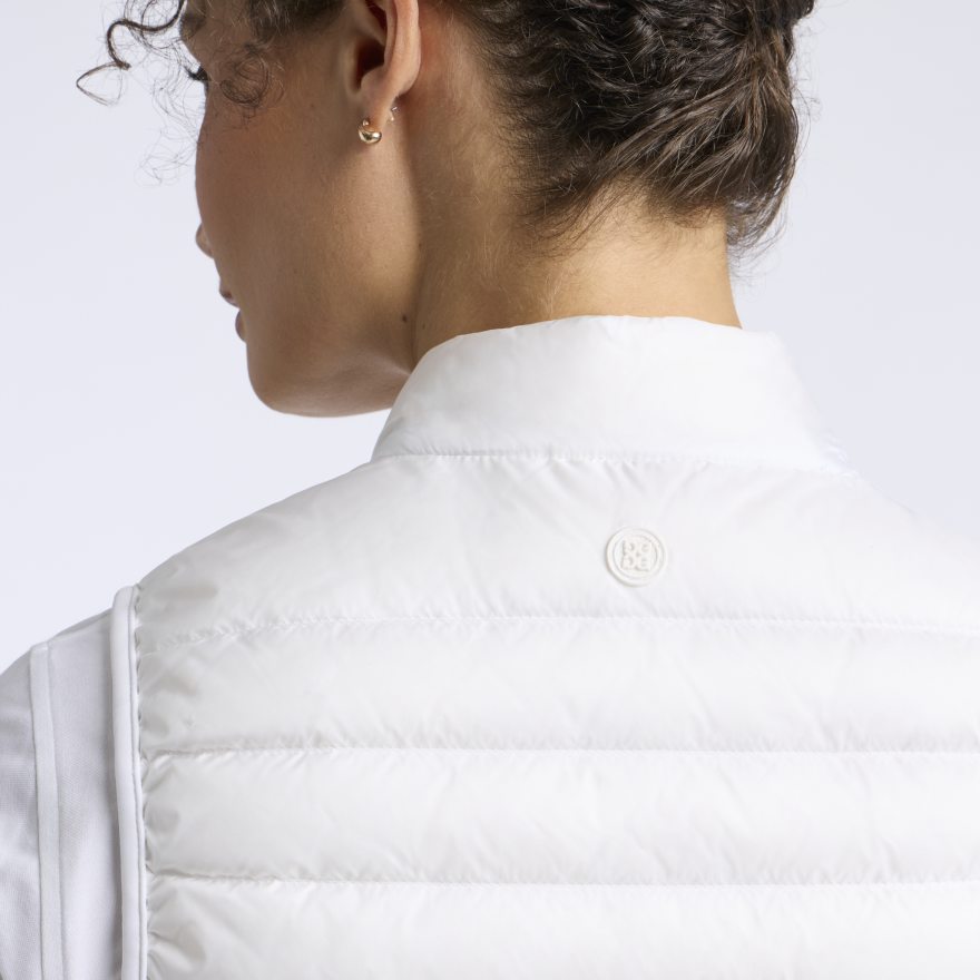 V-DOWN QUILTED STRETCH TECH INTERLOCK VEST in CHALK WHITE - Alternate Image 4