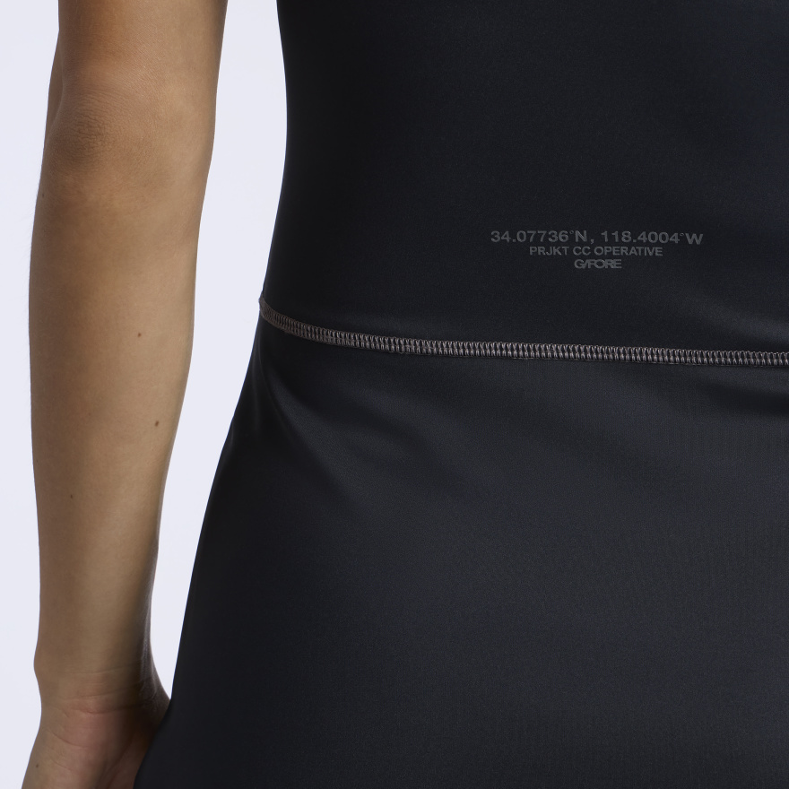 SOFT TECH NYLON QRT DRESS in Onyx - Alternate Image 4