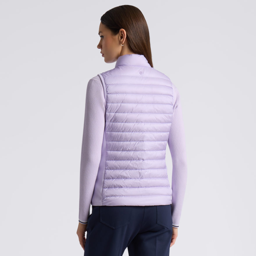 V-DOWN QUILTED STRETCH TECH INTERLOCK GILET in Orchid - Alternate Image 3