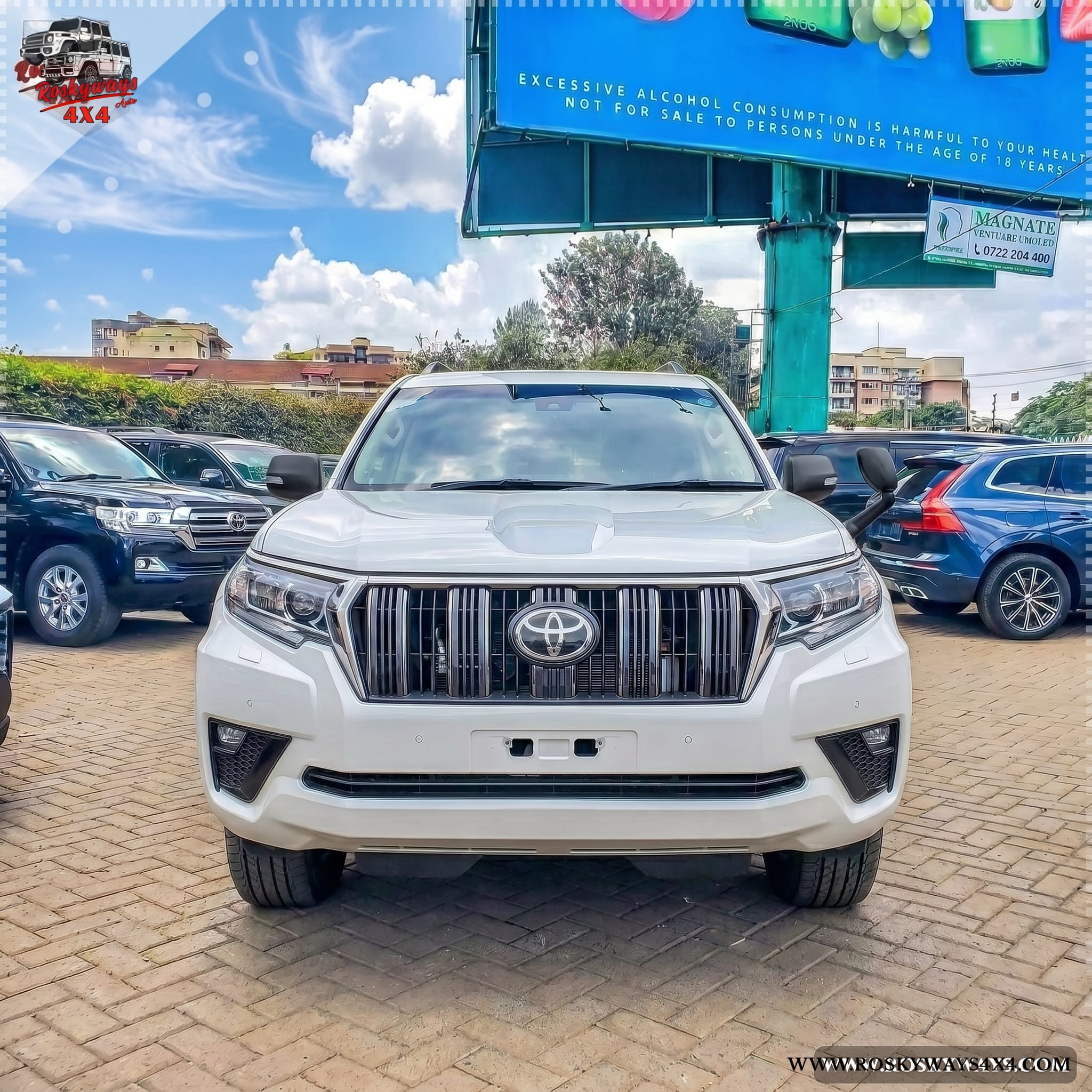 2021 Toyota LANDCRUISER PRADO — Photo 2