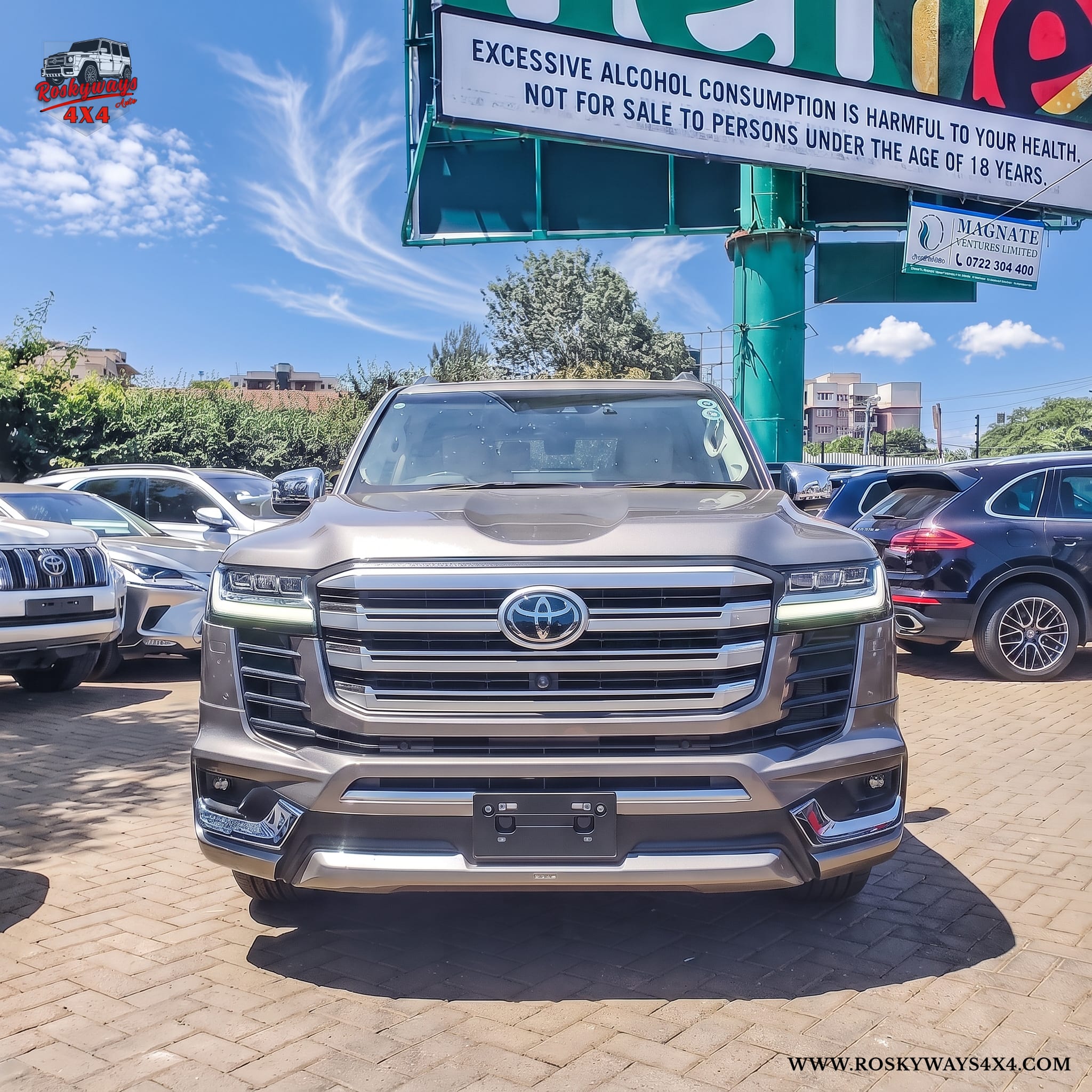 2021 Toyota LANDCRUISER LC300 — Photo 2