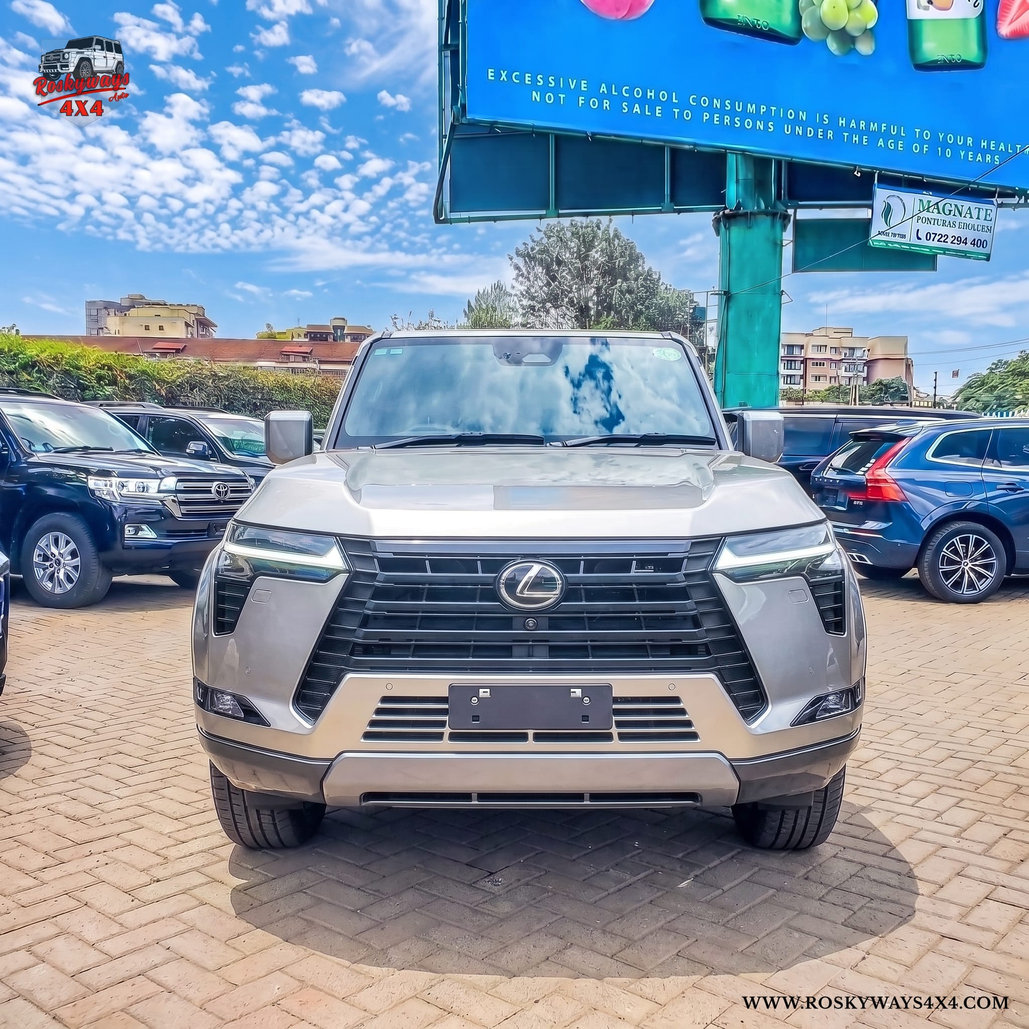 2025 Lexus GX550 — Photo 2