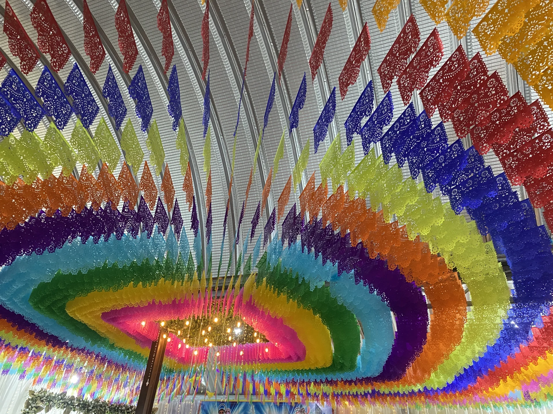 Arte y Magia del Papel Picado: Transformar Eventos Inolvidables
