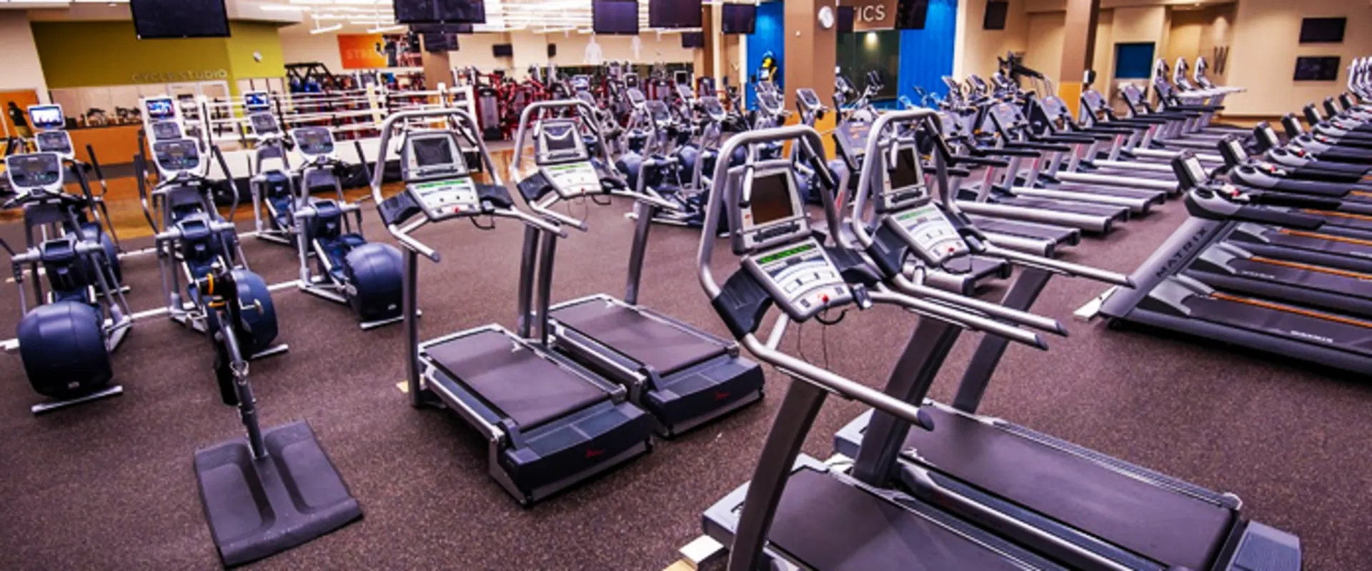 golds_gym_quail_springs