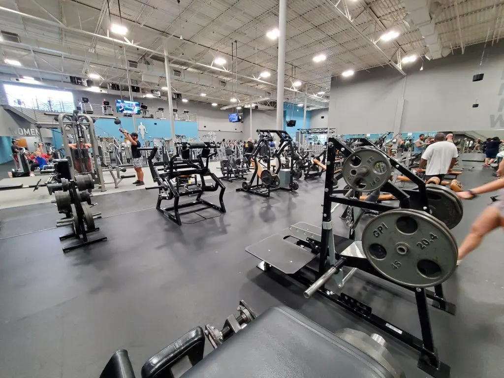 Gold's Gym Fuquay Varina | Fuquay Varina, NC 27526 | Build Strength