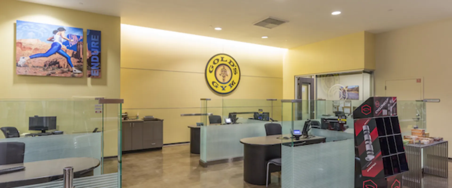 Gold's Gym Valencia sales offices