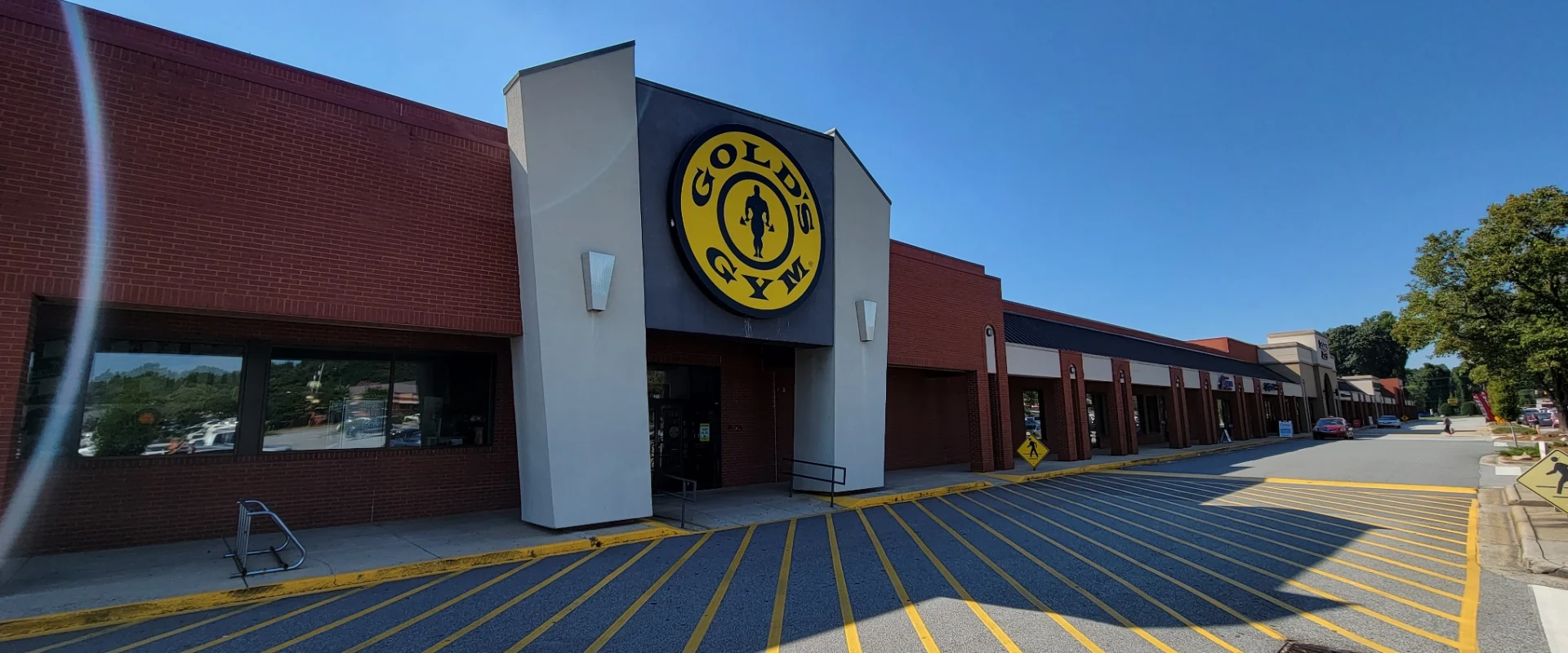 golds_gym_brassfield