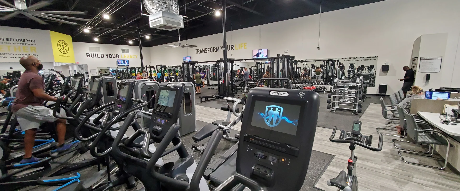 Gold's Gym Huntersville, NC