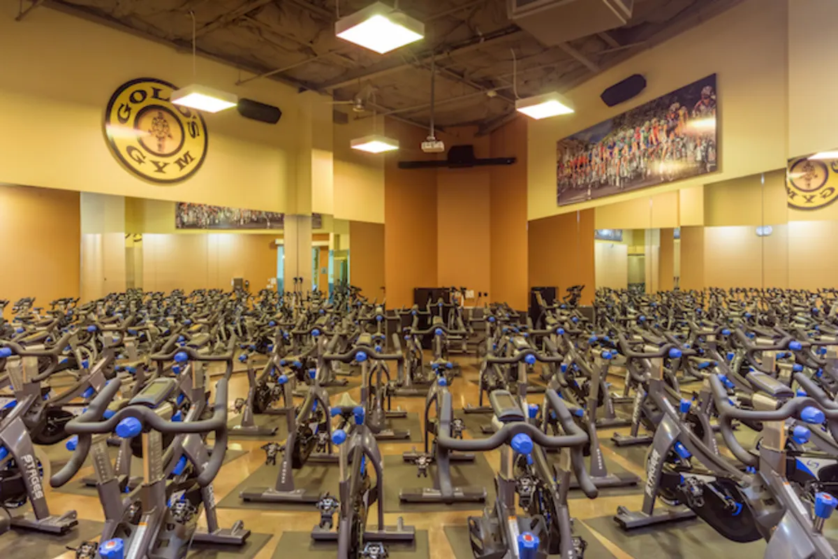 Gold's Gym Valencia - Valencia, CA 91355