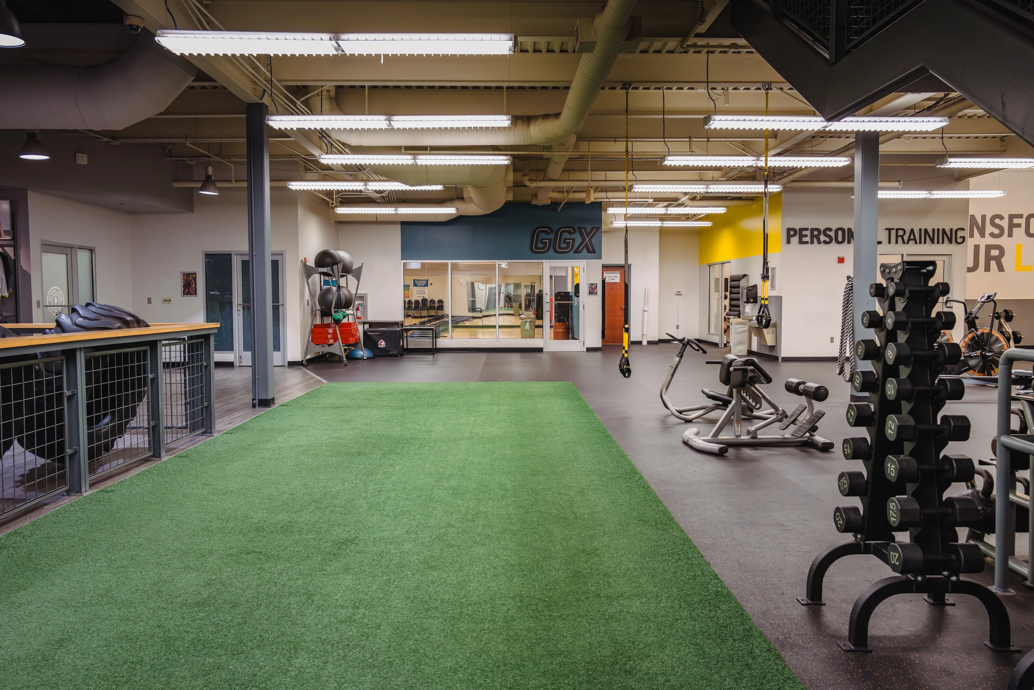 Gold's Gym Live Oak | San Antonio, TX 78233 | Fit Happens Here