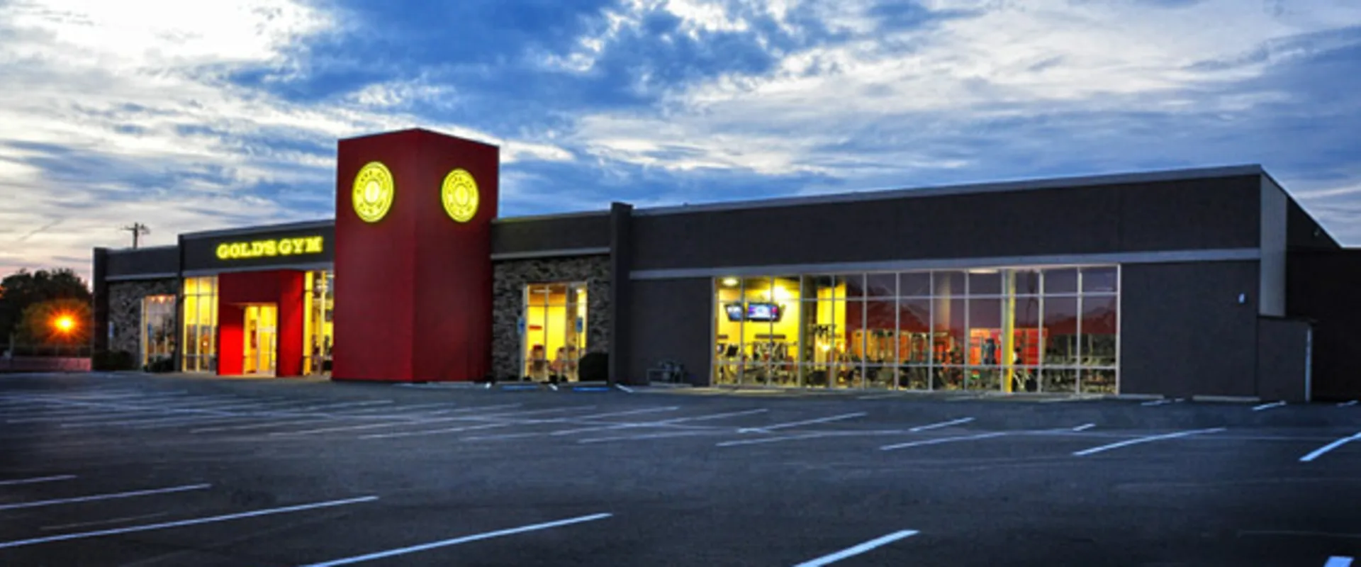 Gold's Gym Harrisburg, NC