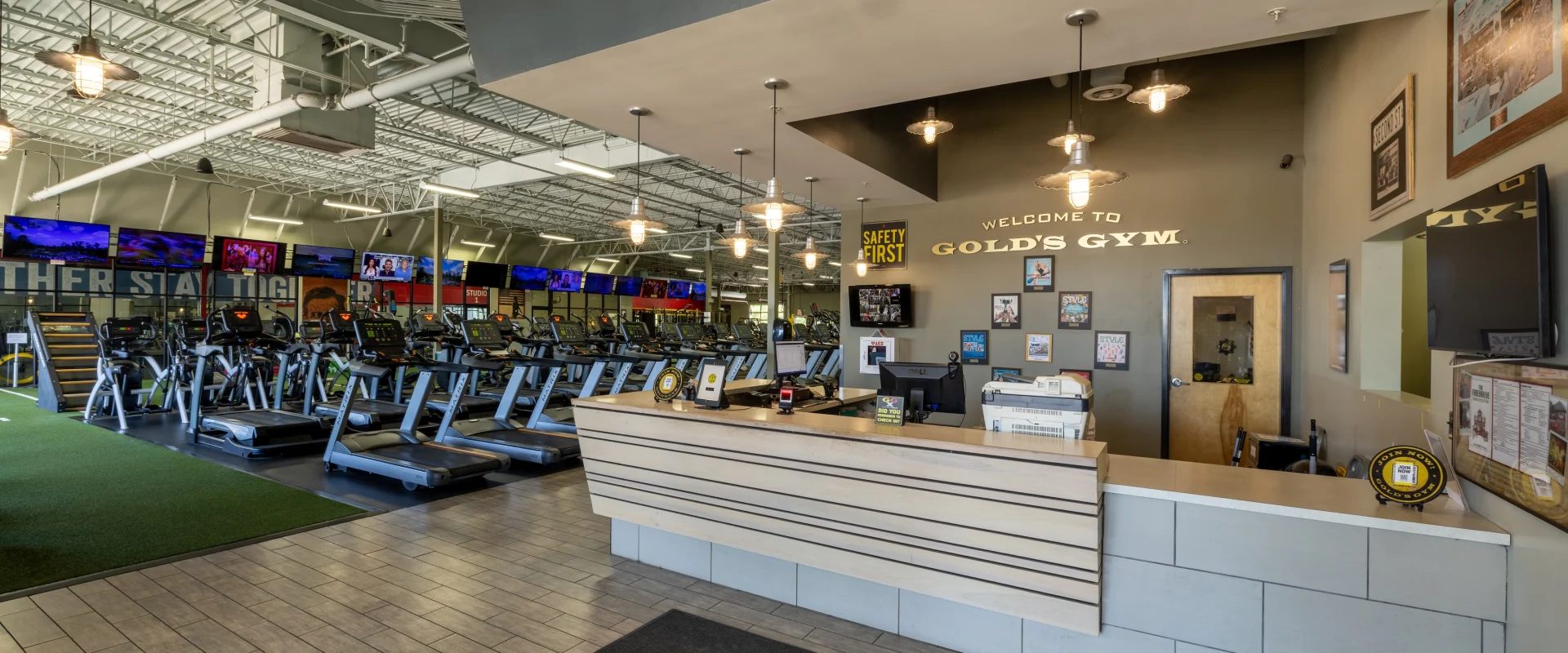 Front view and Outside workout area