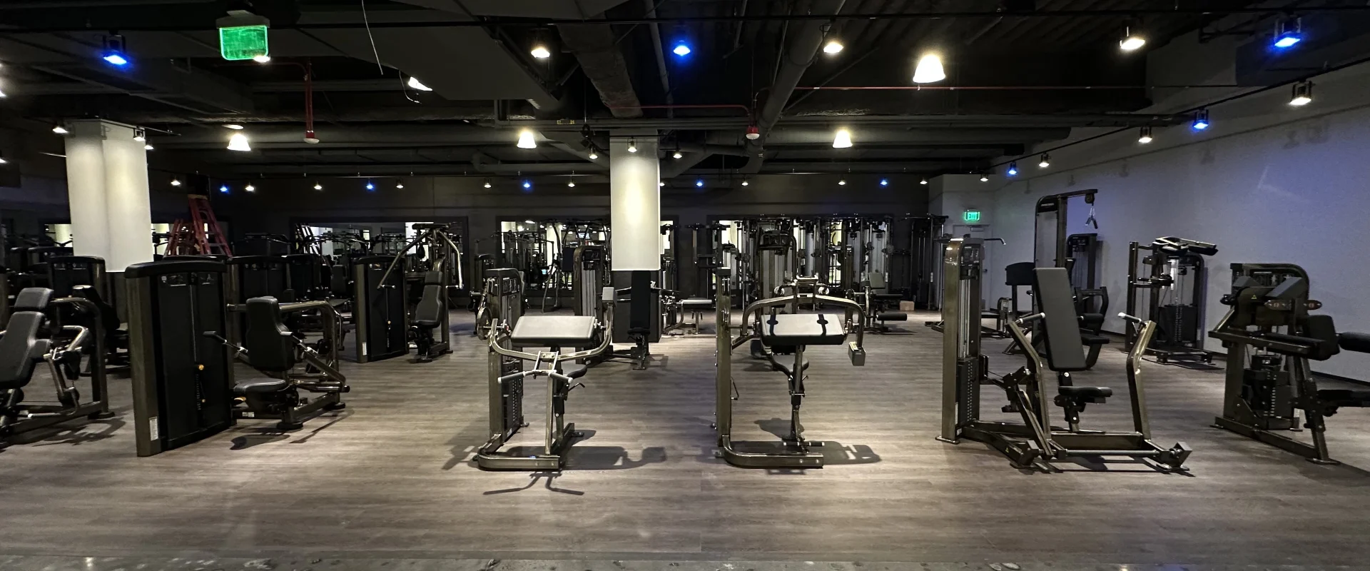 Golds Gym - Beverly Center