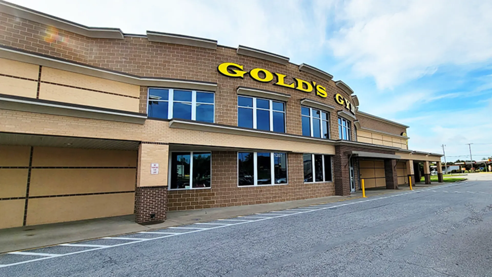golds_gym_greer