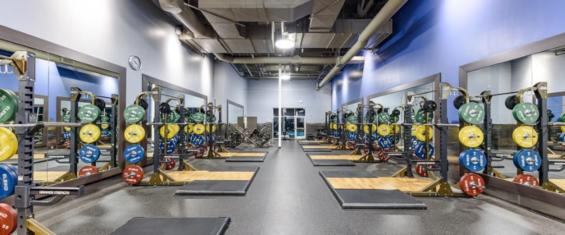 Gold's Gym in Fullerton, CA with olympic weightlifting