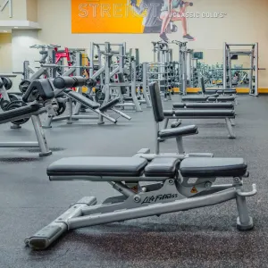 Gold's Gym Yukon