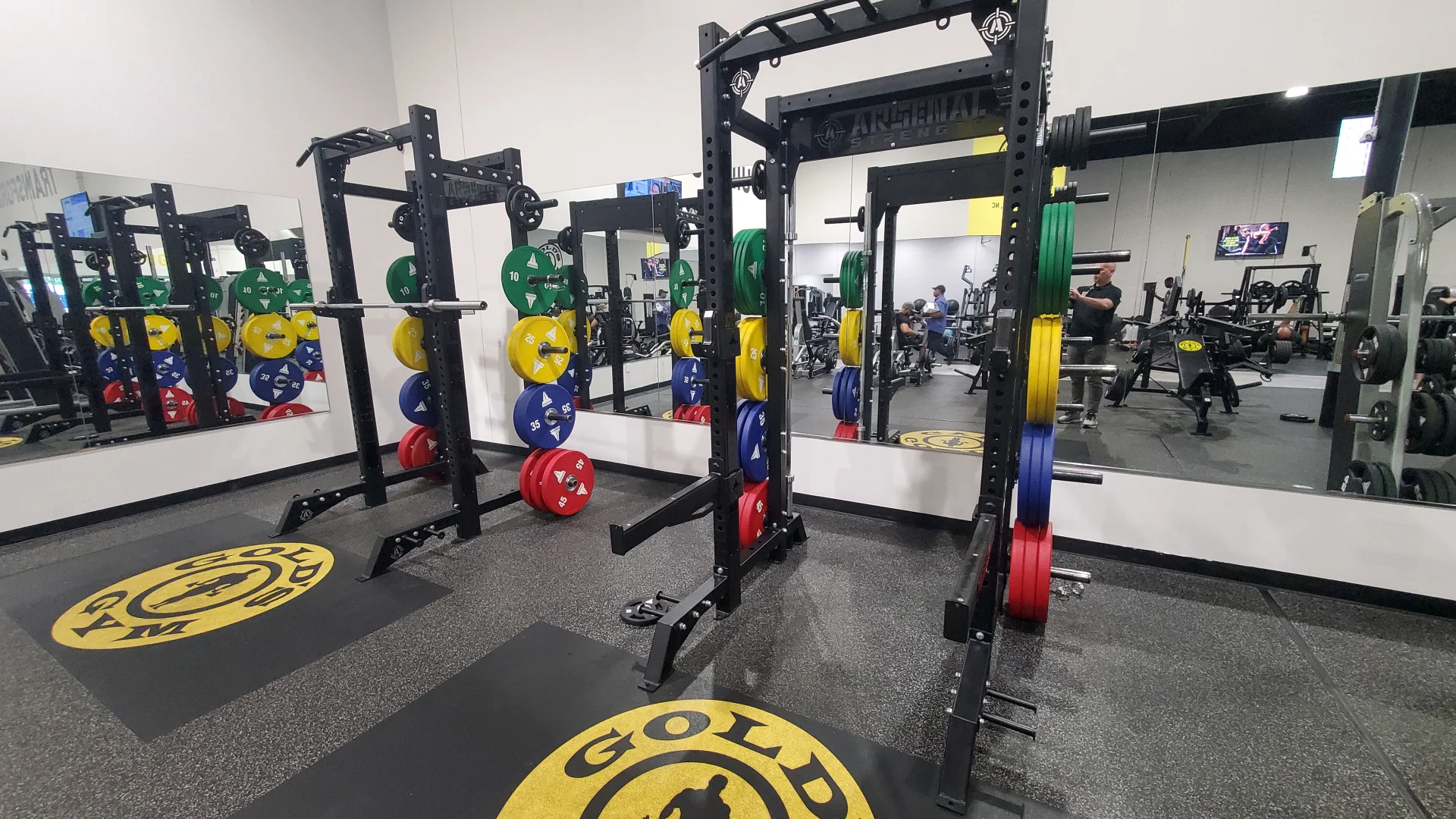 Gold's Gym Huntersville