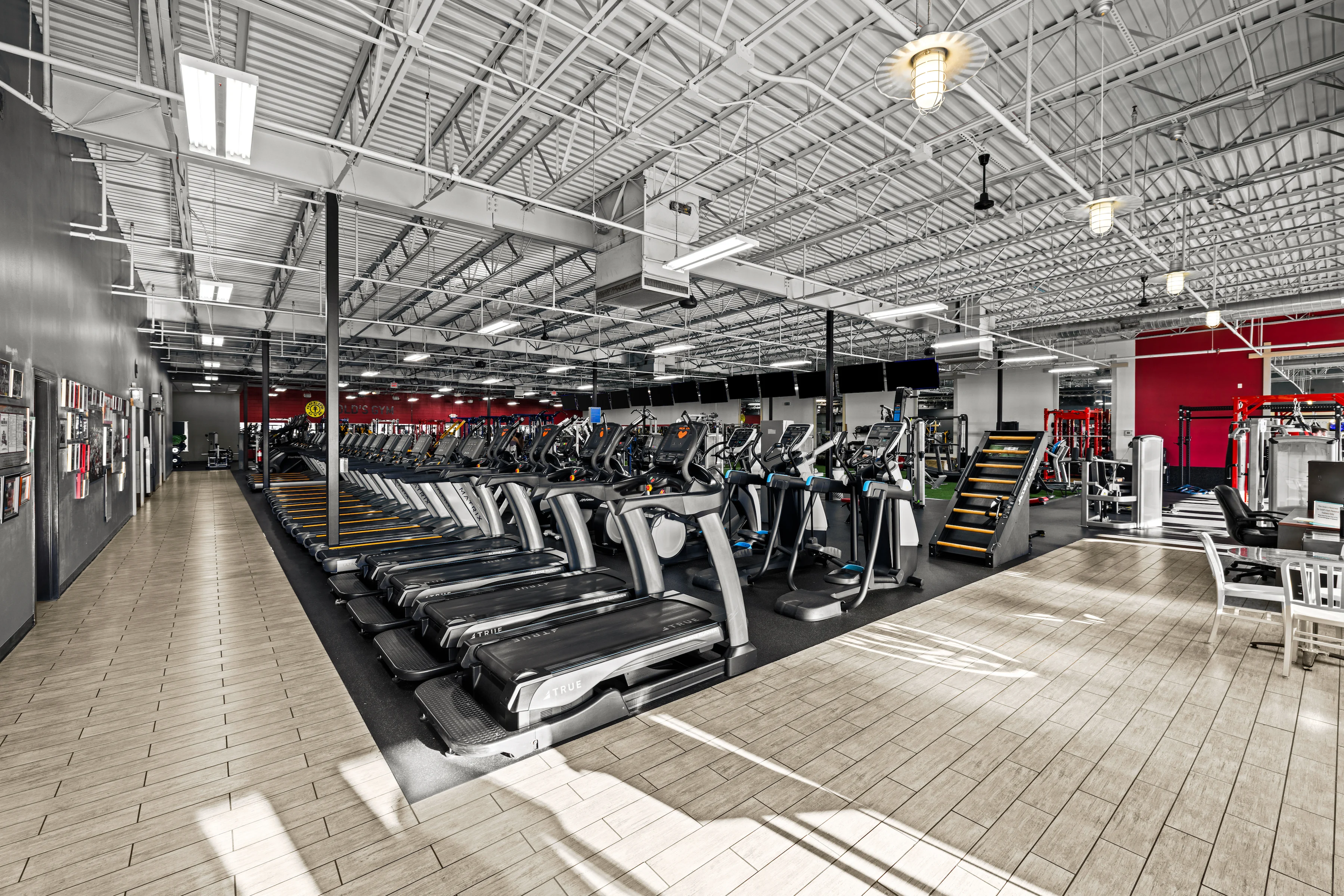 Gold's Gym Mechanicsville | Mechanicsville, VA 23111 | Build Strength
