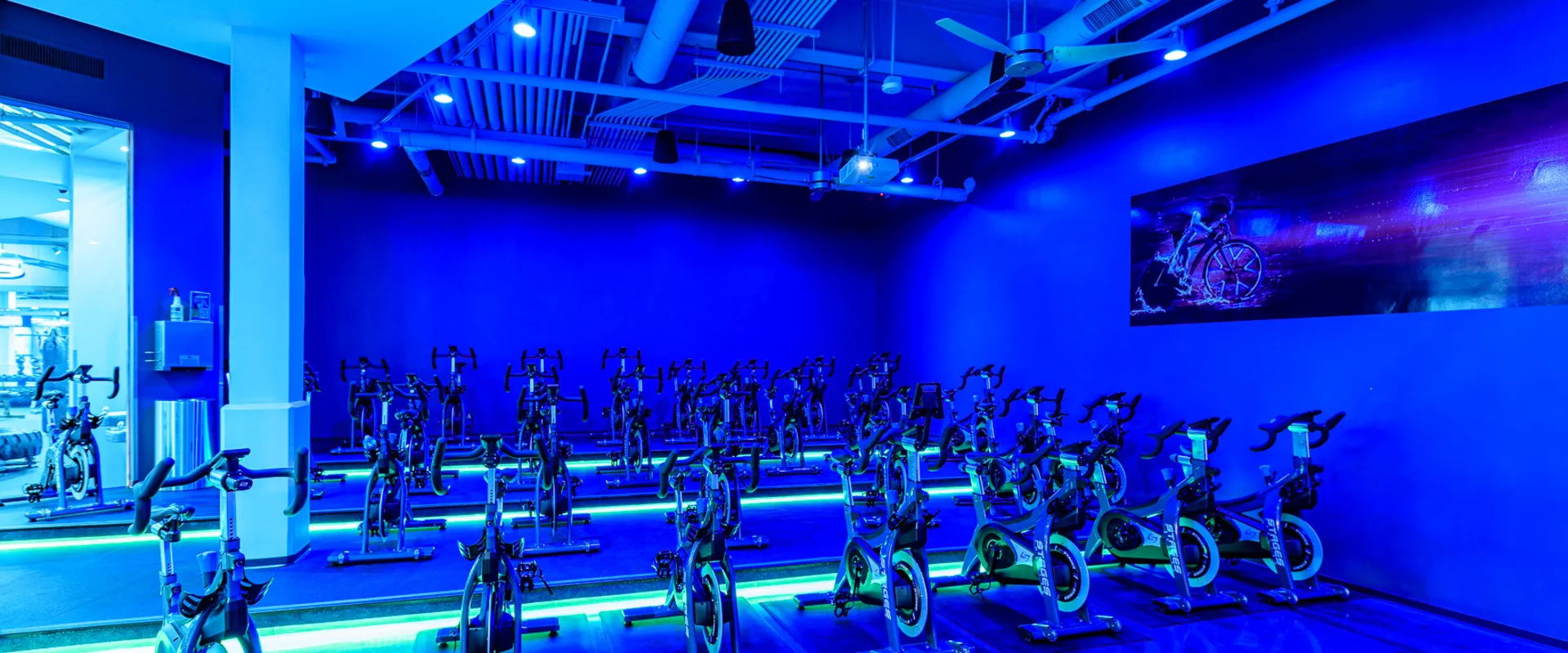 Gold's Gym Northridge