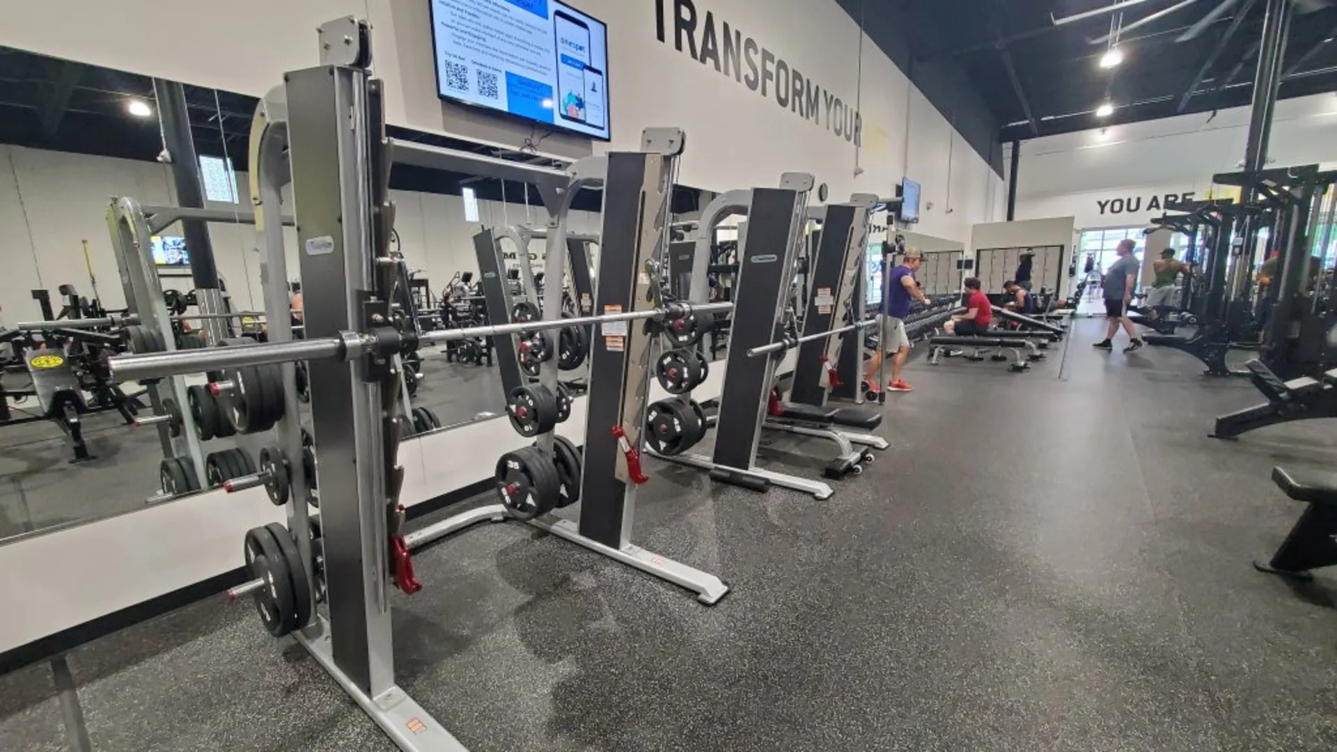 Gold's Gym Huntersville, NC