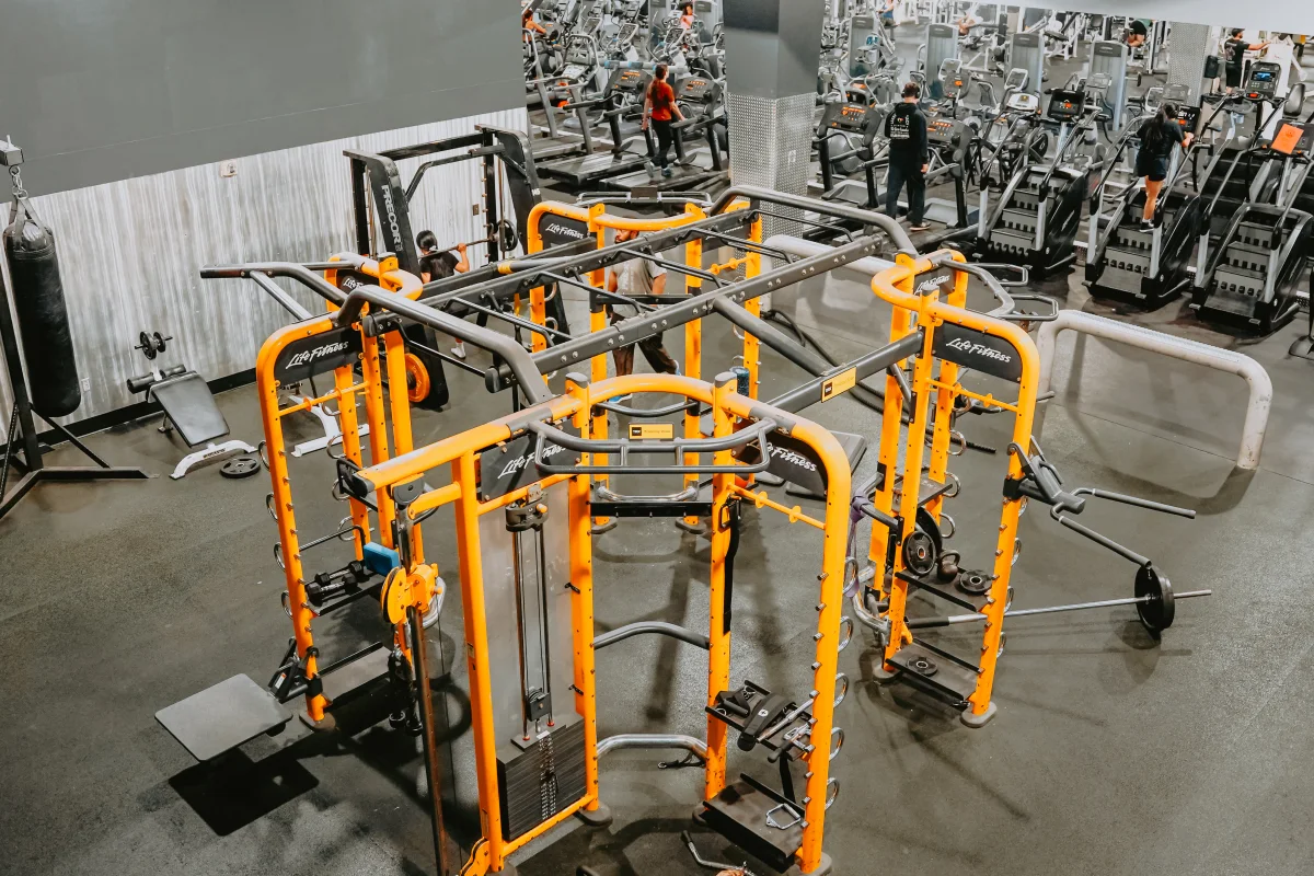 Gold's Gym Lee Highway | Lee Highway, TN 37421 | Stronger Starts Here
