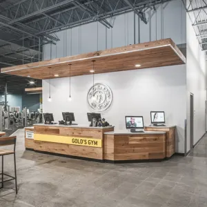 Gold's Gym Chantilly Plaza