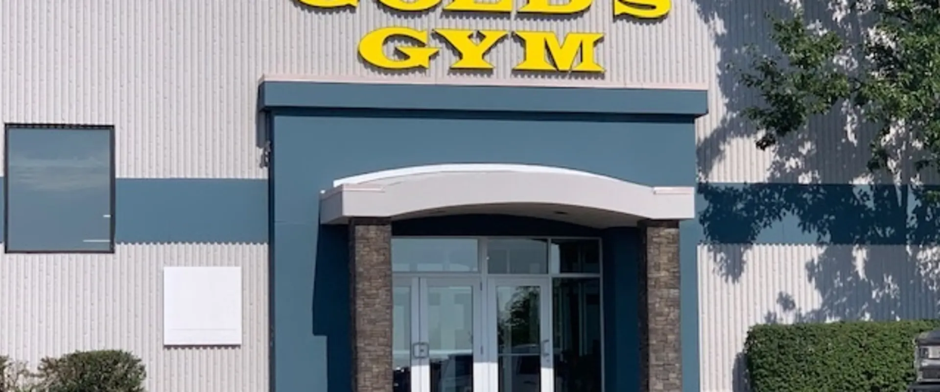 Gold's Gym - Photo 6