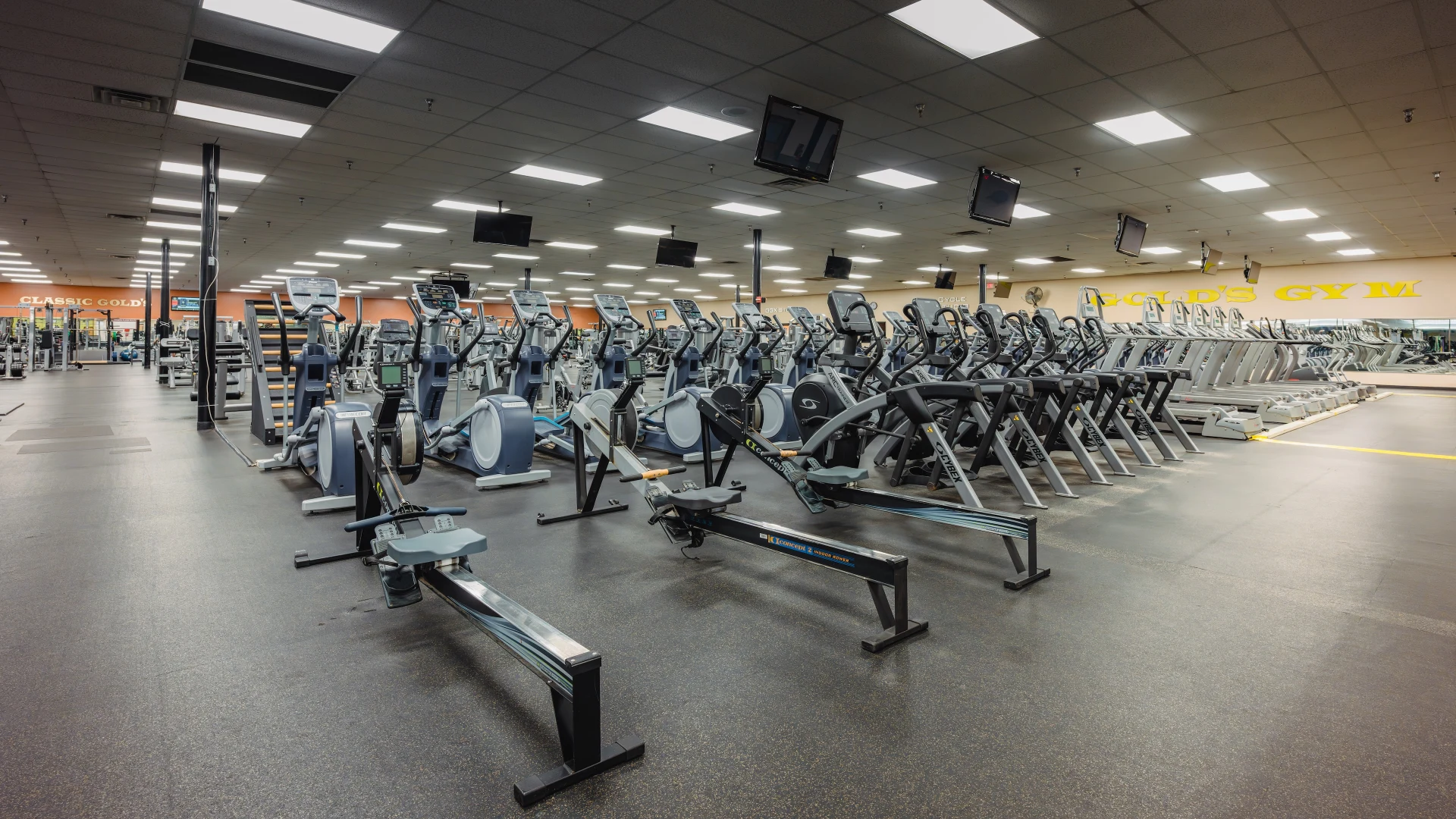 Gold's Gym Southeast | Austin, TX 78745 | Define Your Power