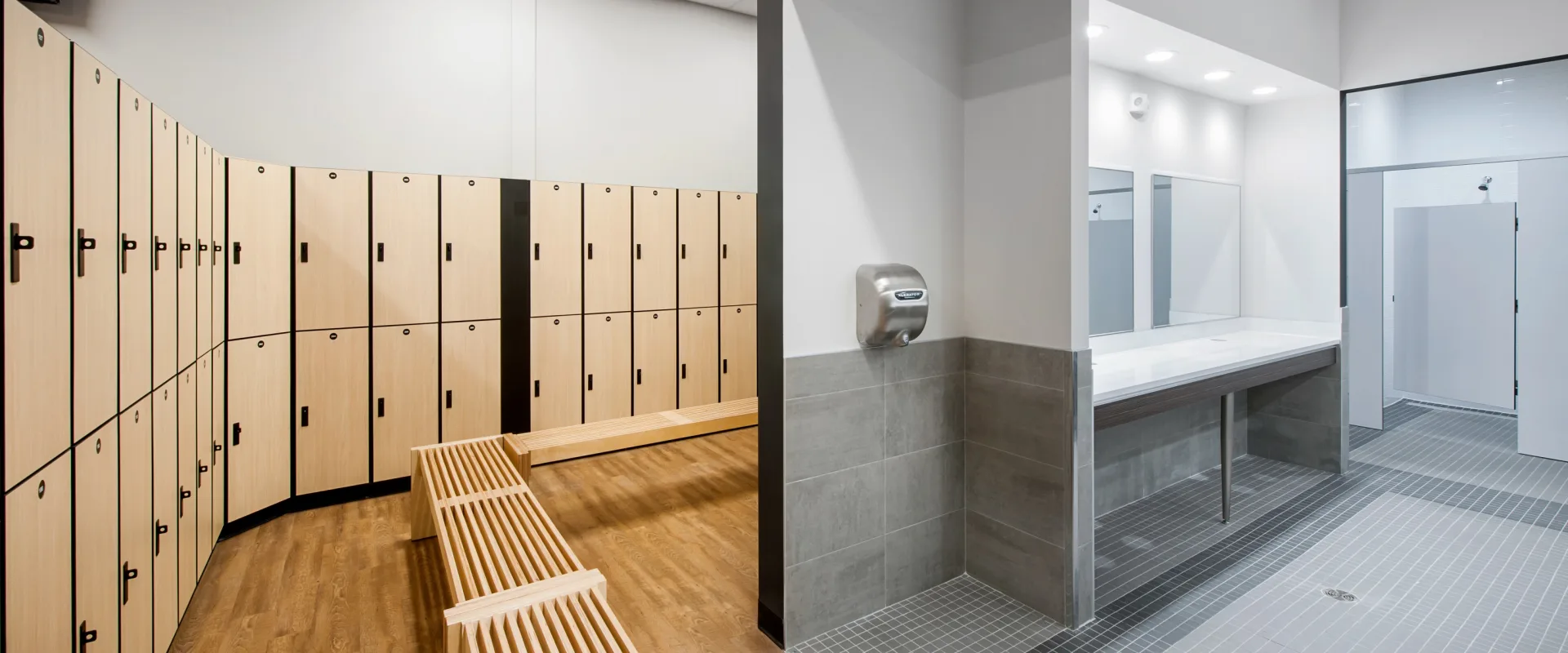 Relax and refresh in our clean, spacious locker rooms. With secure storage and showers, Gold’s Gym provides a great place to prepare for or cool down after your workout.