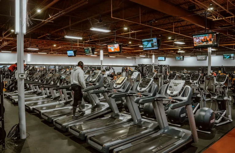 GOLD'S GYM × IRON NERVE Gold's Gym North | Murfreesboro, TN 37129 | Results Start Here
