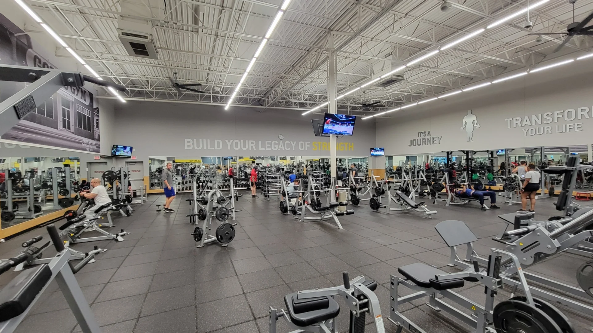 Gold's Gym Greer