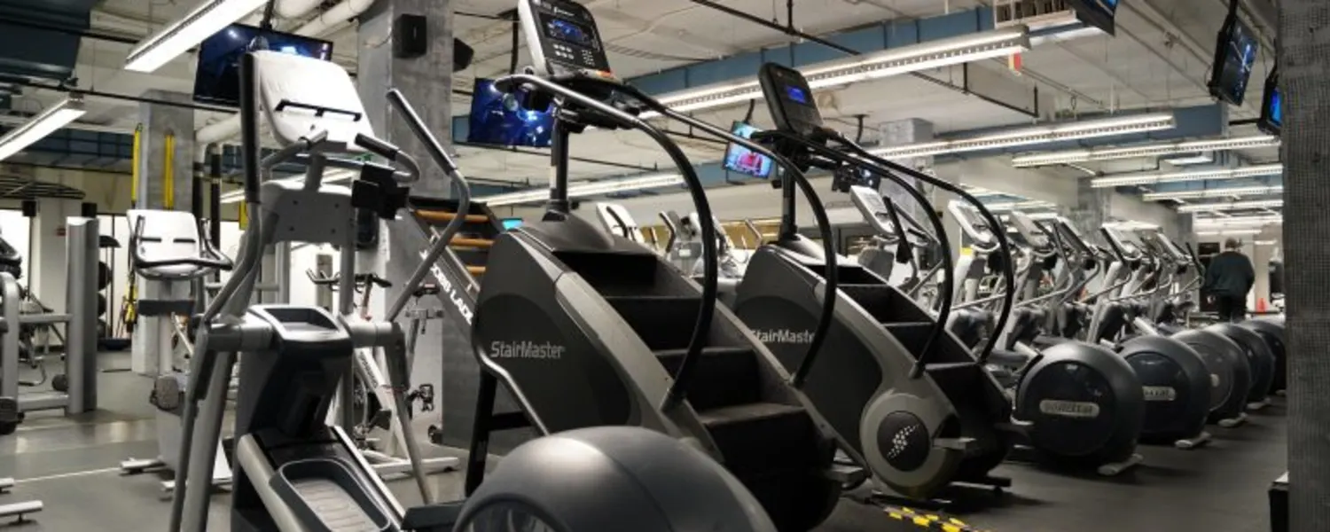 Gold's gym stairmaster deals
