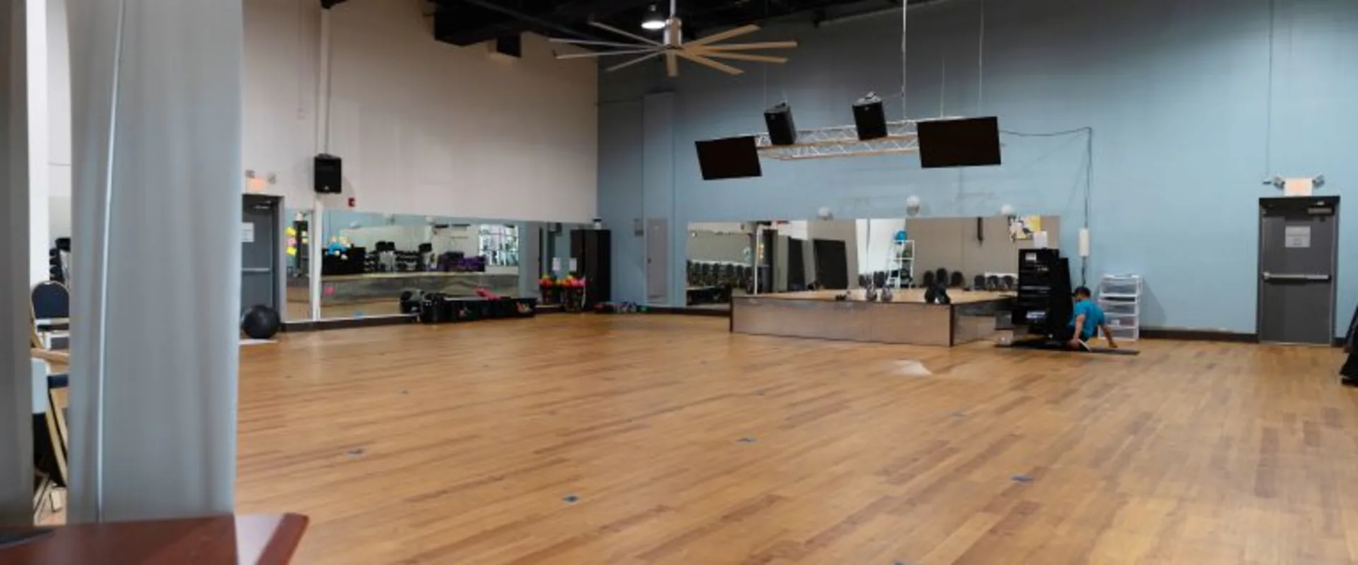 Gold's Gym Harrisburg, NC