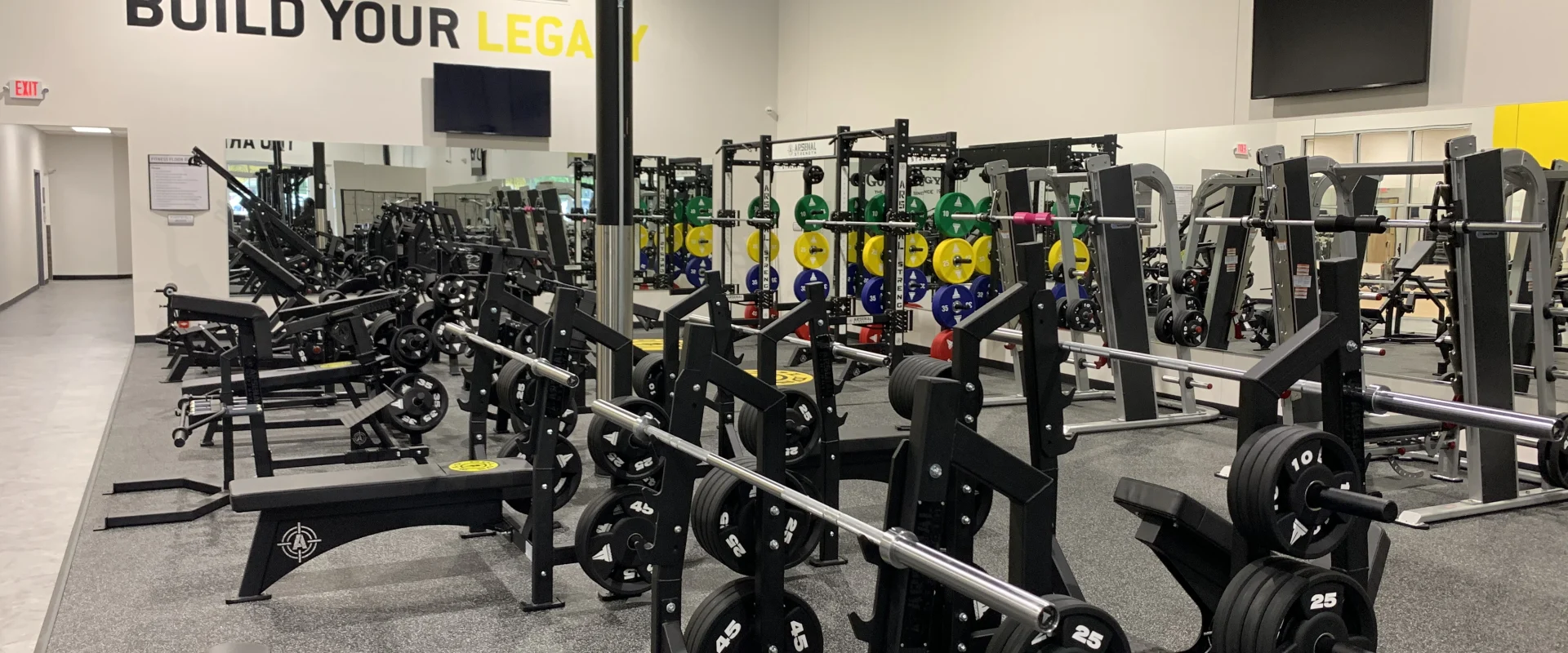 Gold's Gym Huntersville, NC