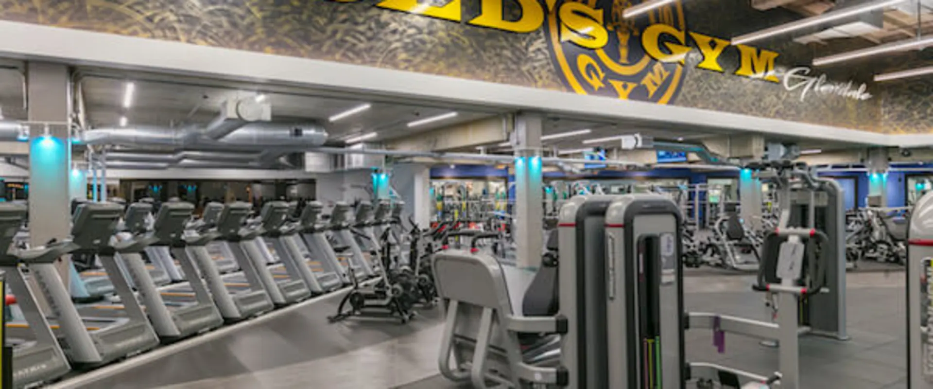 workout floor at new golds gym in glendale
