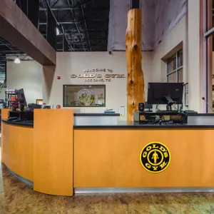 Gold's Gym Austin (Bee Caves)