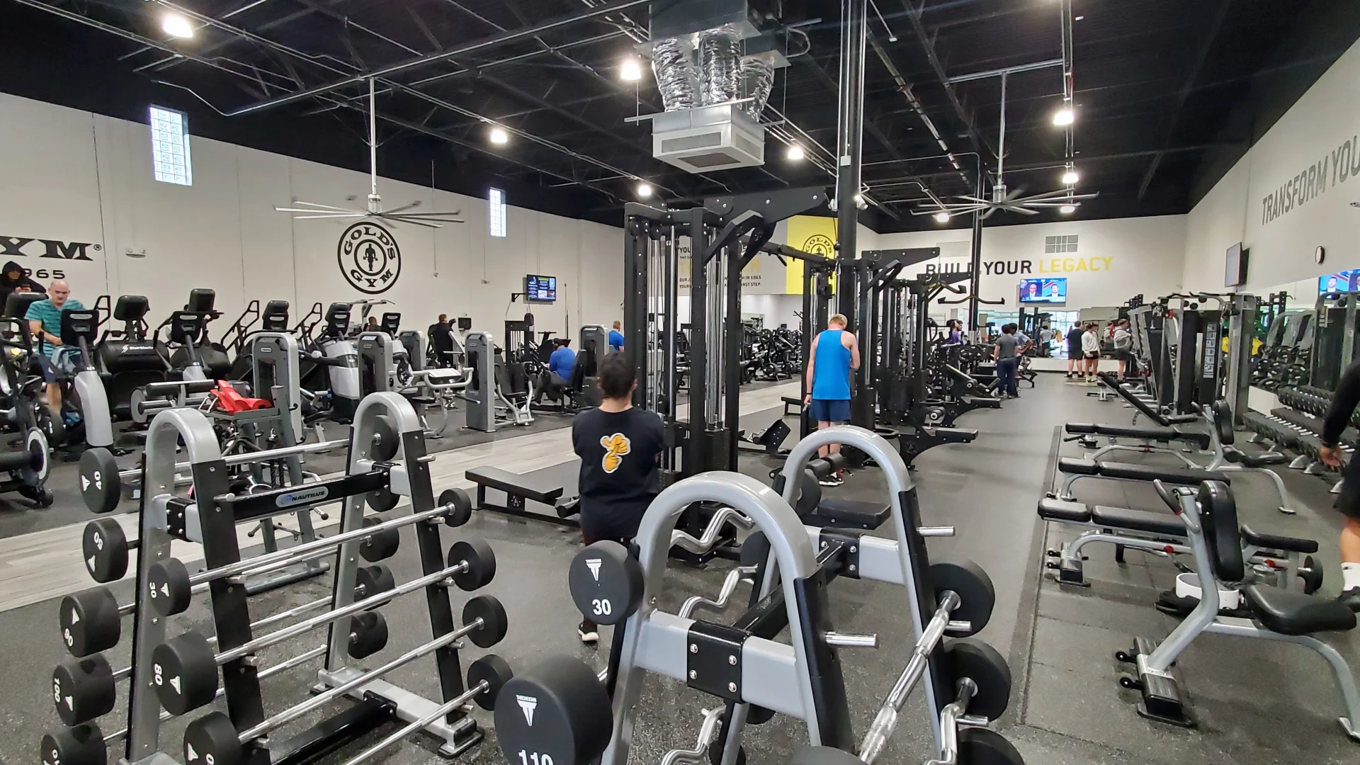 Gold's Gym Huntersville, NC