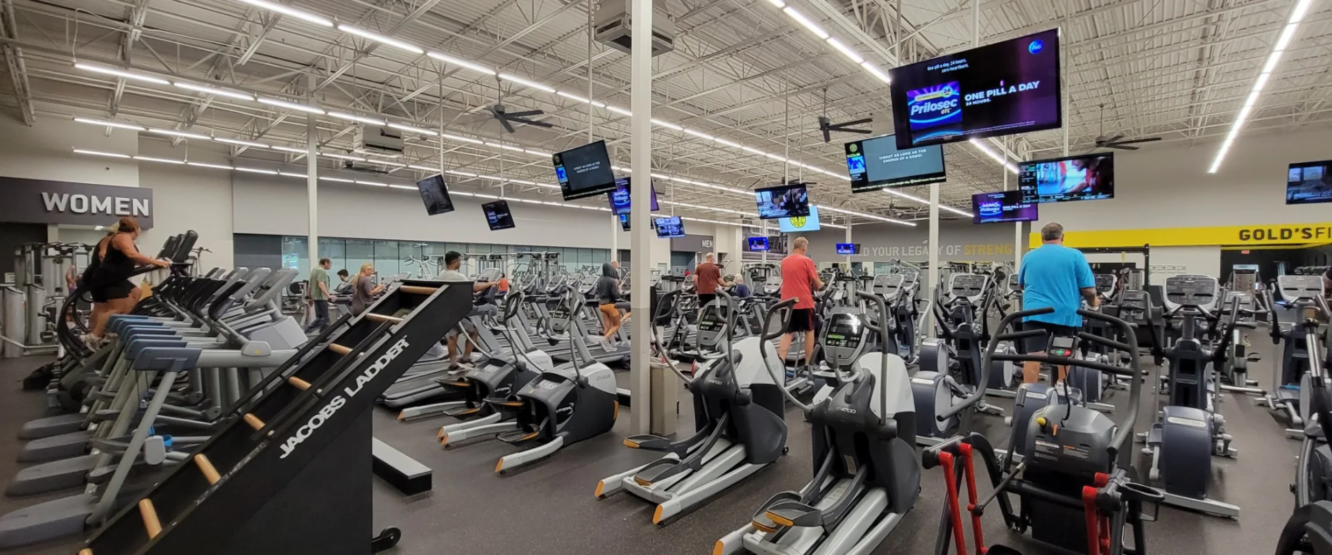 golds_gym_greer