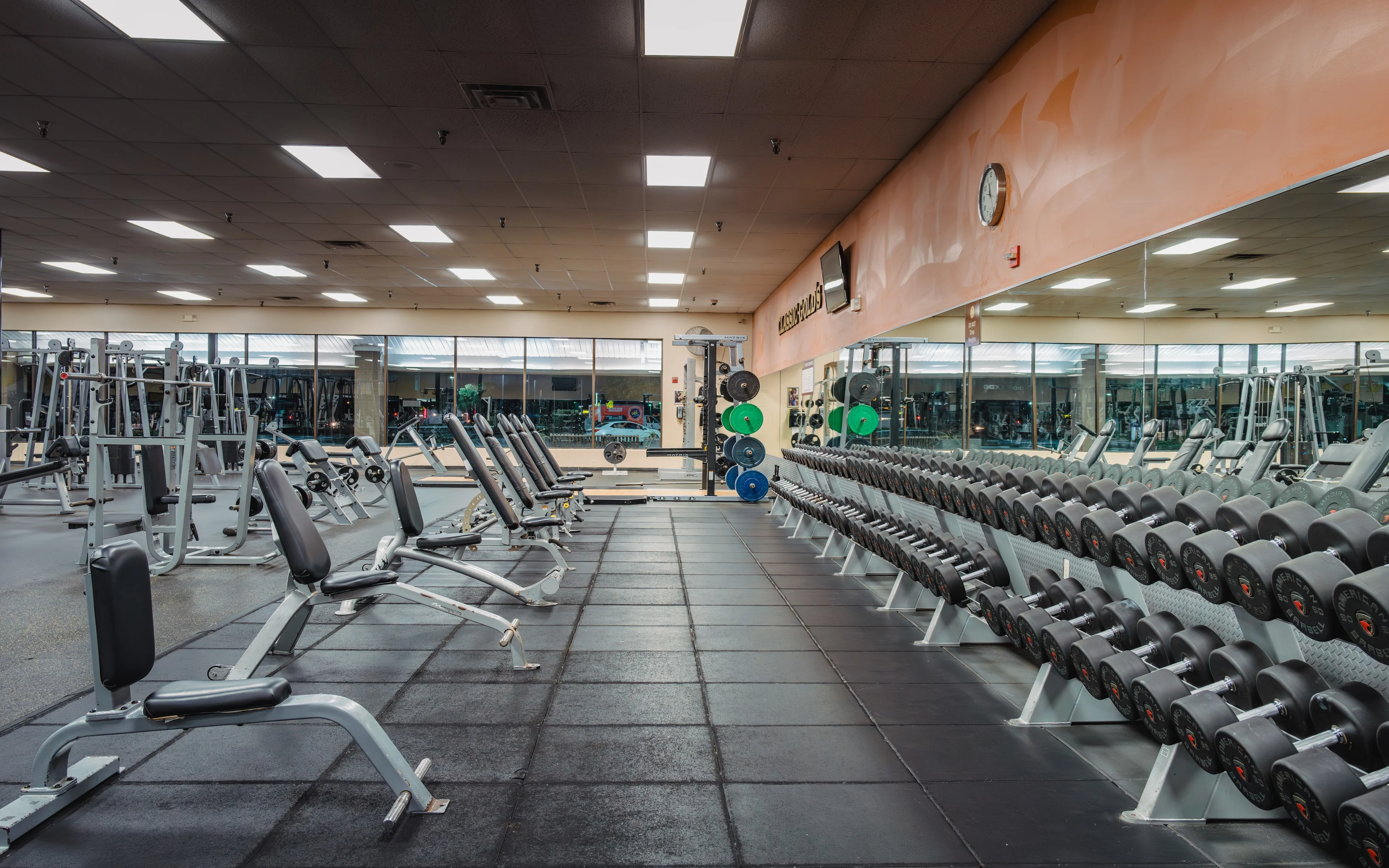 Gold's Gym · Austin