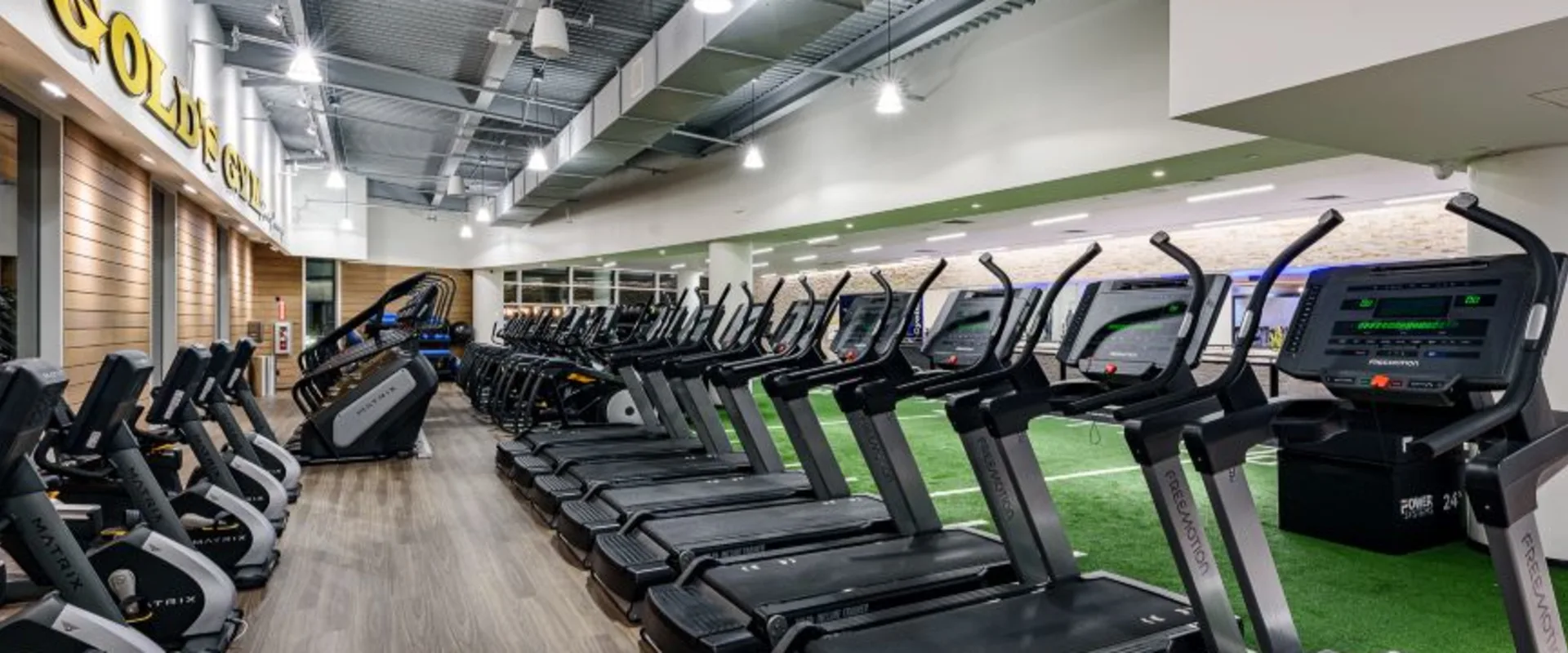 Cardio Equipment at Gold's Gym Rancho Cucamonga